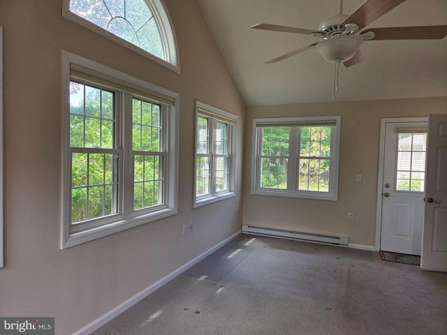 9 DOVE TREE CT, Barnegat, NJ 08005