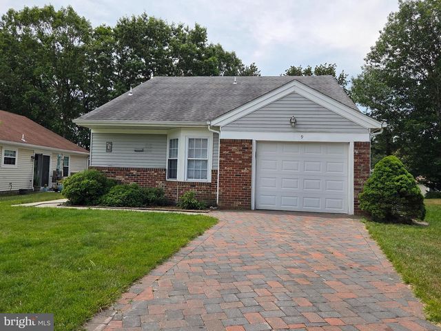 9 DOVE TREE CT, Barnegat, NJ 08005
