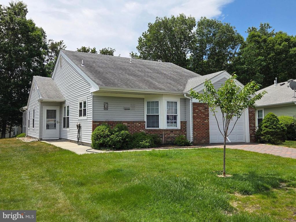 9 DOVE TREE CT, Barnegat, NJ 08005