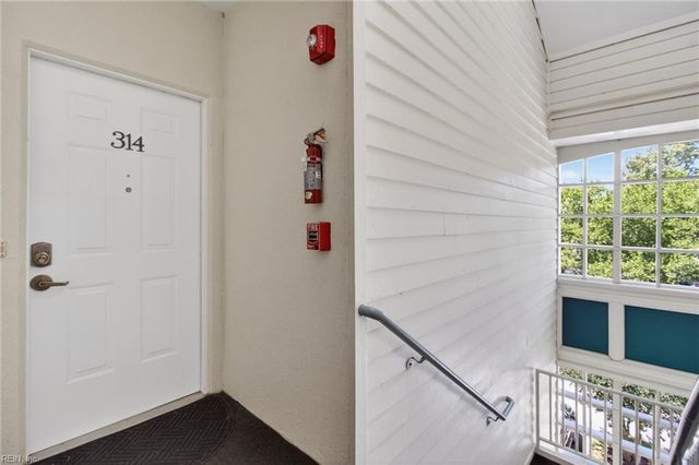 308 Riveranne Ct Apt 314, Virginia Beach, VA 23462