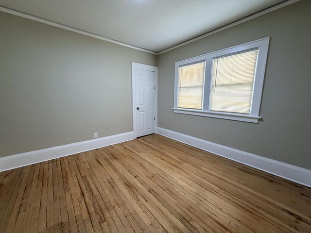 3024 N 44th STREET, Milwaukee, WI 53210