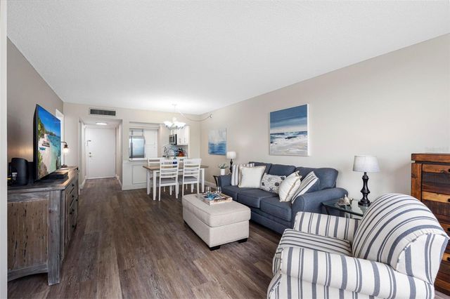 6158 PALMA DEL MAR BOULEVARD S 305, St Petersburg, FL 33715