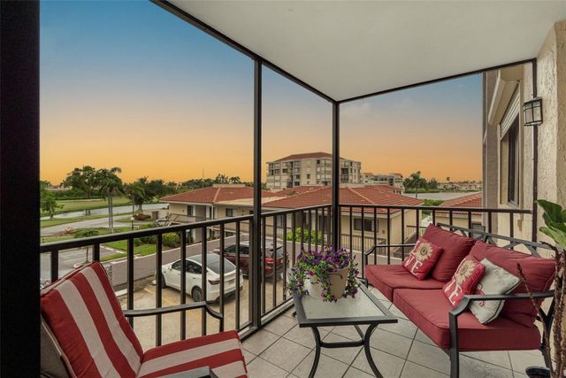 6158 PALMA DEL MAR BOULEVARD S 305, St Petersburg, FL 33715