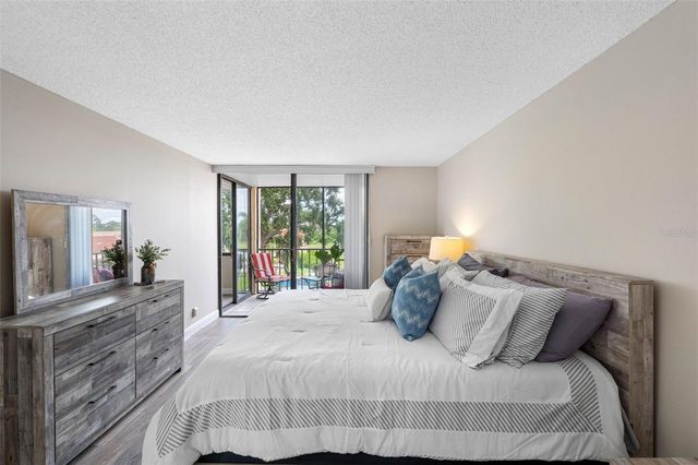 6158 PALMA DEL MAR BOULEVARD S 305, St Petersburg, FL 33715