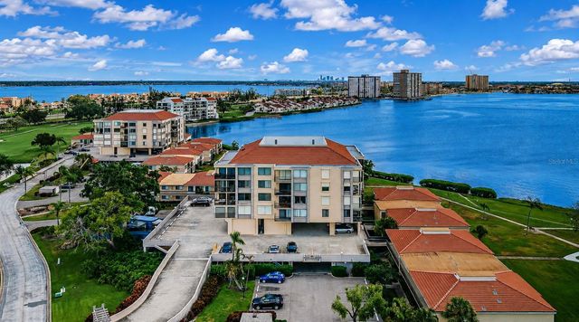 6158 PALMA DEL MAR BOULEVARD S 305, St Petersburg, FL 33715