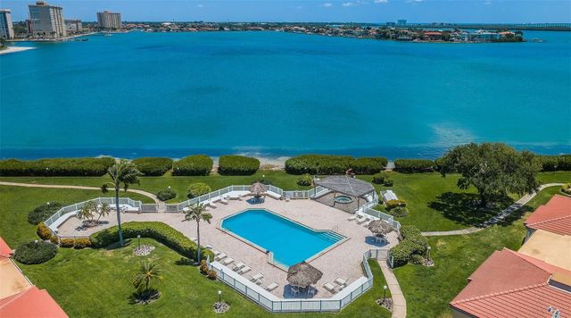 6158 PALMA DEL MAR BOULEVARD S 305, St Petersburg, FL 33715