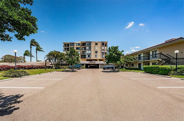 6158 PALMA DEL MAR BOULEVARD S 305, St Petersburg, FL 33715