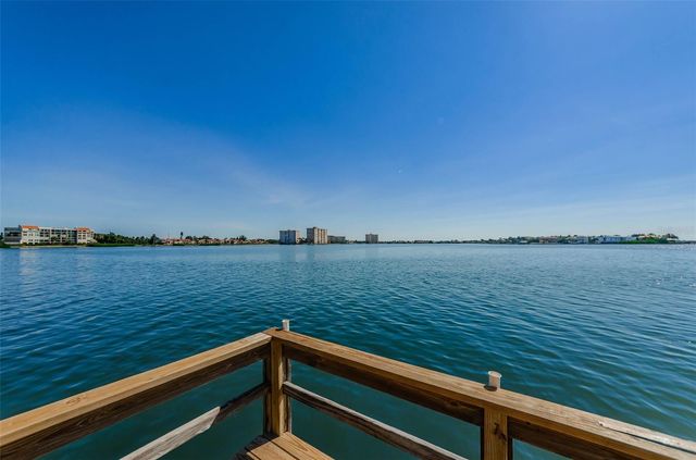 6158 PALMA DEL MAR BOULEVARD S 305, St Petersburg, FL 33715
