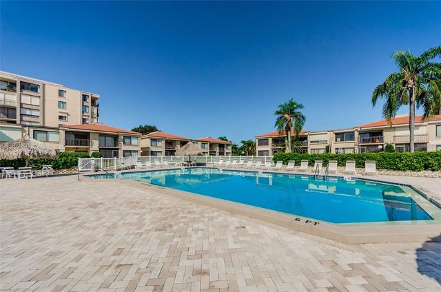 6158 PALMA DEL MAR BOULEVARD S 305, St Petersburg, FL 33715