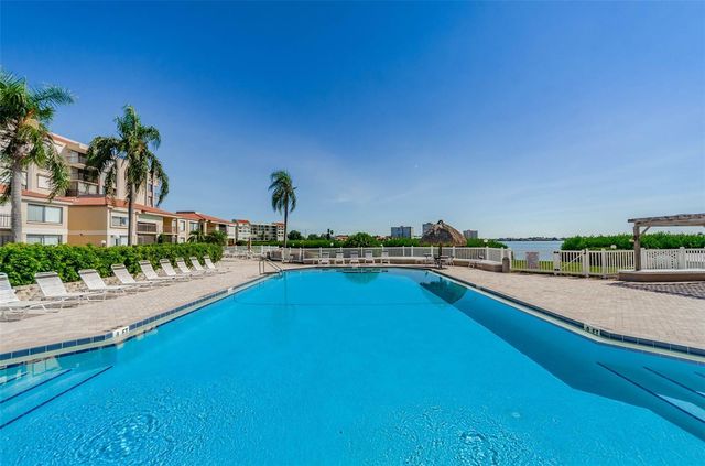 6158 PALMA DEL MAR BOULEVARD S 305, St Petersburg, FL 33715