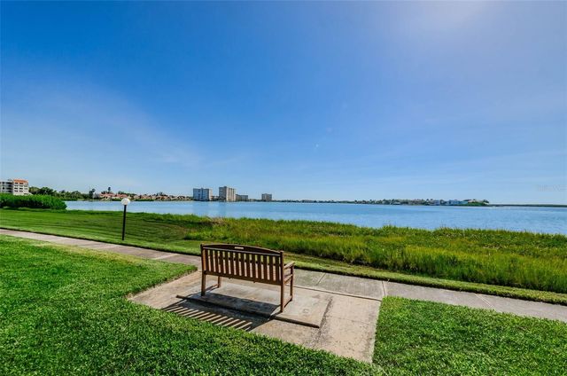6158 PALMA DEL MAR BOULEVARD S 305, St Petersburg, FL 33715