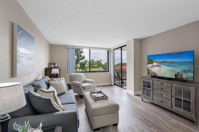6158 PALMA DEL MAR BOULEVARD S 305, St Petersburg, FL 33715
