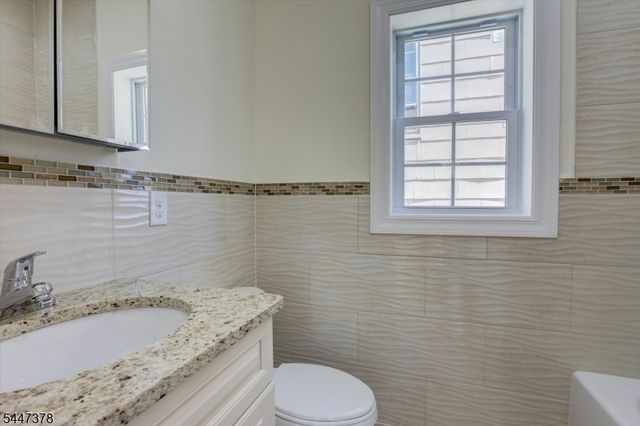 68 Lindsley Ave, Newark City, NJ 07106