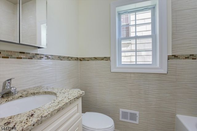 68 Lindsley Ave, Newark City, NJ 07106