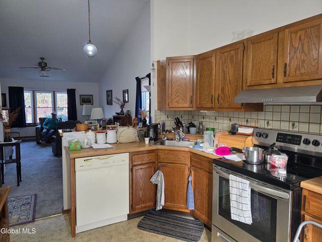 509 Townwood Drive, Guilderland, NY 12203