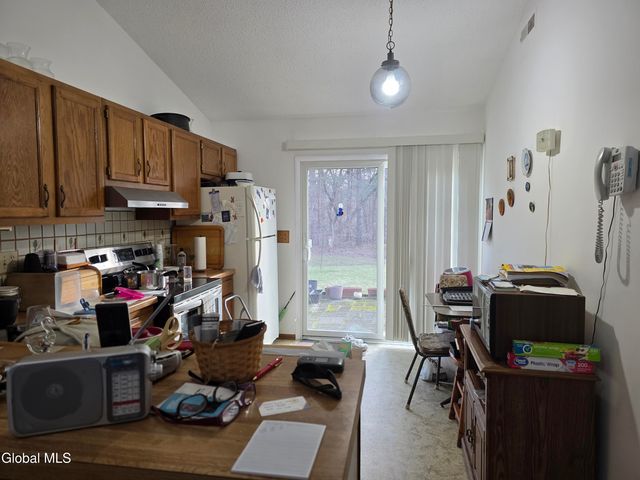 509 Townwood Drive, Guilderland, NY 12203