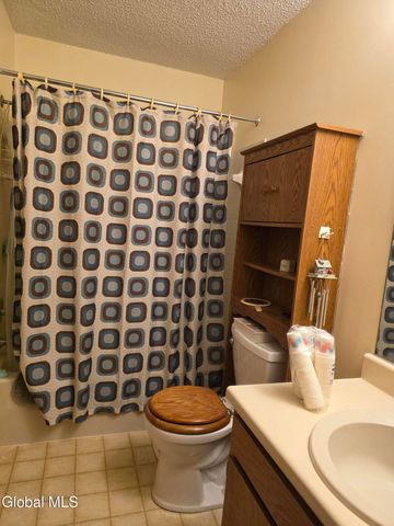 509 Townwood Drive, Guilderland, NY 12203