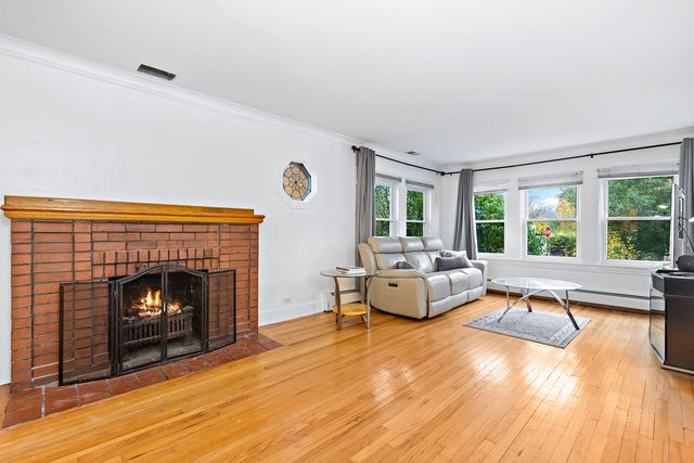 979 Vine Street, Winnetka, IL 60093