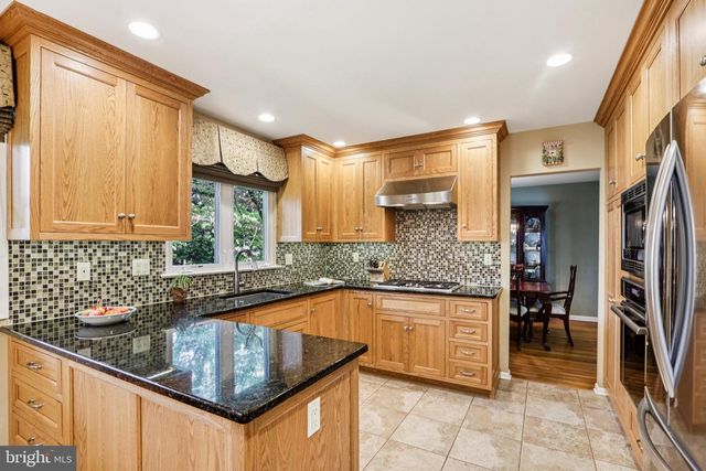 317 ST DAVID DR, Mount Laurel, NJ 08054