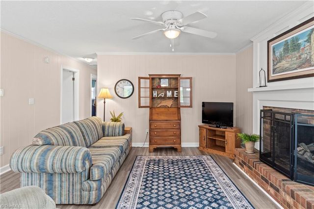 200 Beckford Drive, Lexington, NC 27295