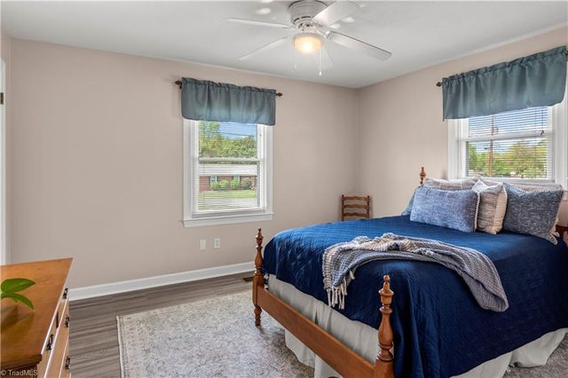200 Beckford Drive, Lexington, NC 27295