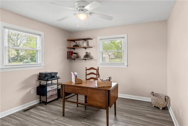 200 Beckford Drive, Lexington, NC 27295