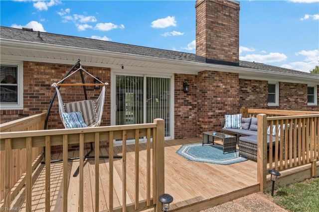 200 Beckford Drive, Lexington, NC 27295