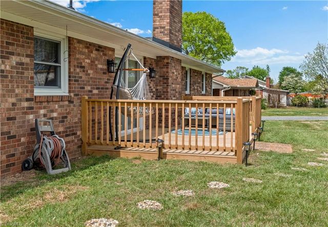 200 Beckford Drive, Lexington, NC 27295