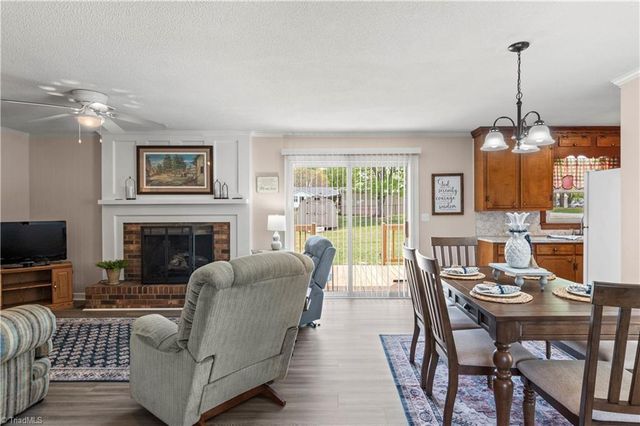 200 Beckford Drive, Lexington, NC 27295