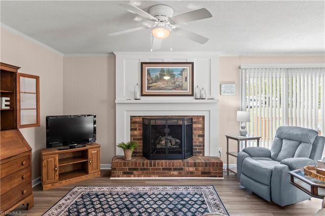 200 Beckford Drive, Lexington, NC 27295