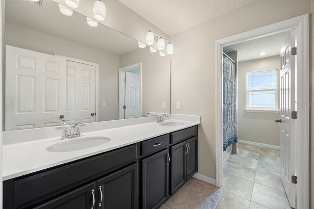 2472 ANNACELLA AVENUE, Kissimmee, FL 34741