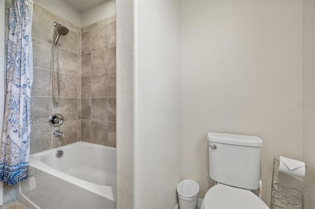 2472 ANNACELLA AVENUE, Kissimmee, FL 34741