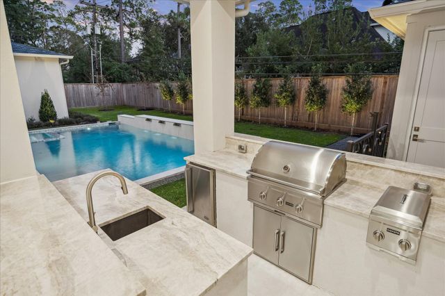 11607 Shady Grove Lane, Houston, TX 77024