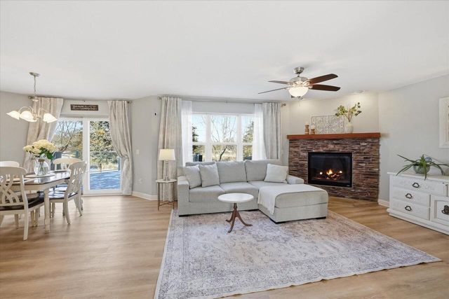 57 Happy Hollow LANE, Oconomowoc, WI 53066