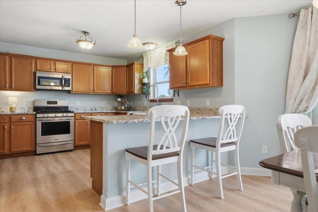 57 Happy Hollow LANE, Oconomowoc, WI 53066