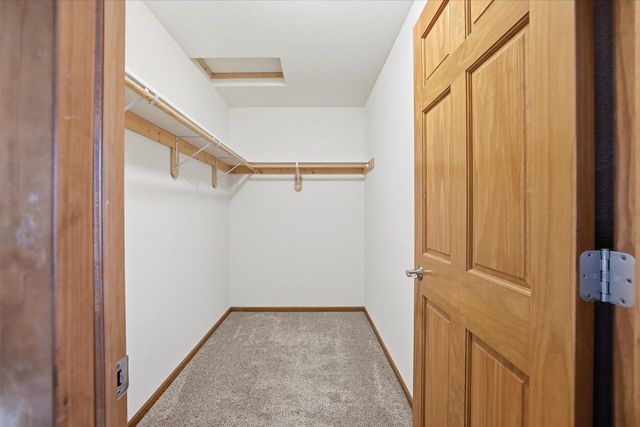 57 Happy Hollow LANE, Oconomowoc, WI 53066