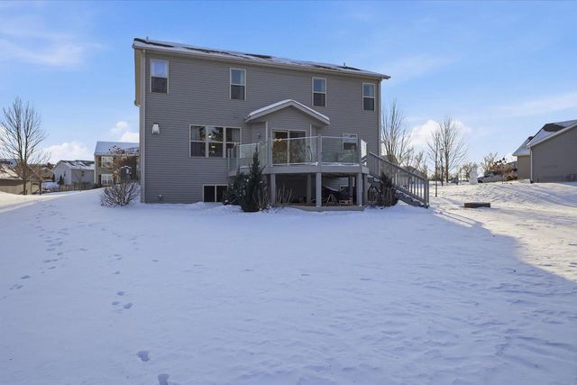 57 Happy Hollow LANE, Oconomowoc, WI 53066