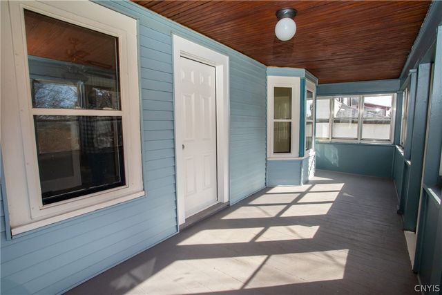 122 Charmouth Drive, Syracuse, NY 13207