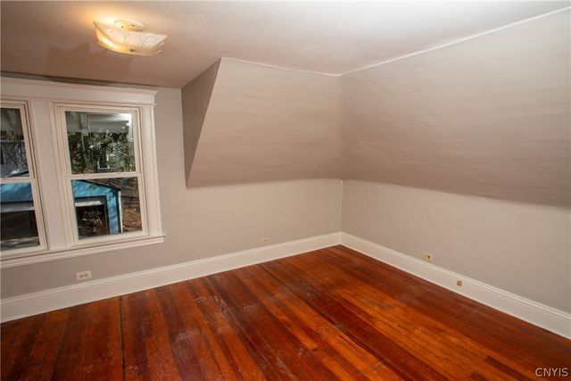 122 Charmouth Drive, Syracuse, NY 13207