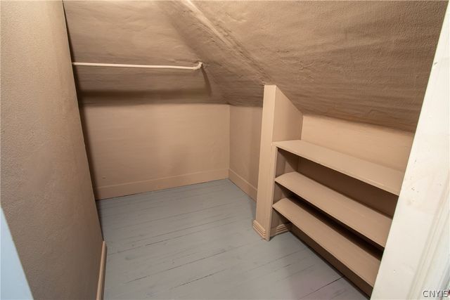 122 Charmouth Drive, Syracuse, NY 13207