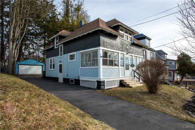 122 Charmouth Drive, Syracuse, NY 13207