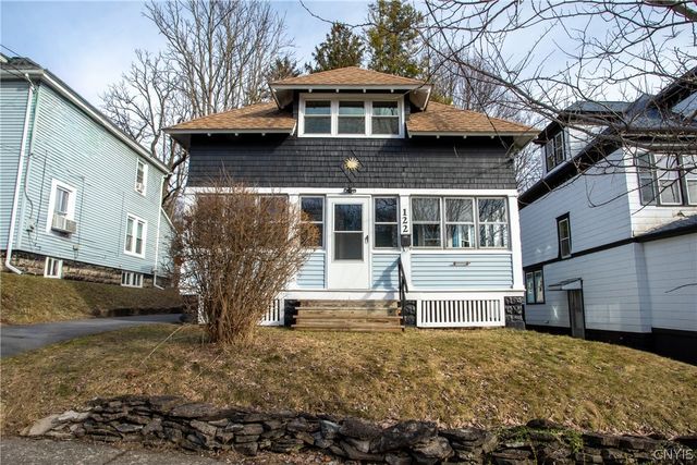 122 Charmouth Drive, Syracuse, NY 13207