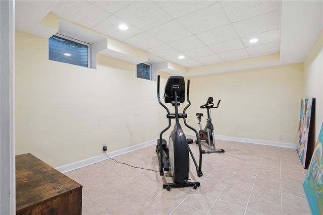 2260 Country Club Parkway SE, Cedar Rapids, IA 52403