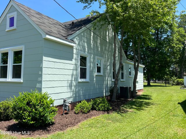 4143 N Lee Street, Ayden, NC 28513