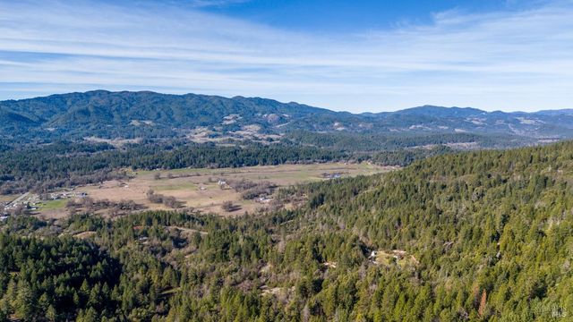 1930 Laytonville Dos Rios Rd, Laytonville, CA 95454