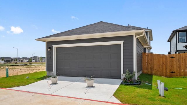 300 PUERTO PLATA Ave, Bastrop, TX 78602