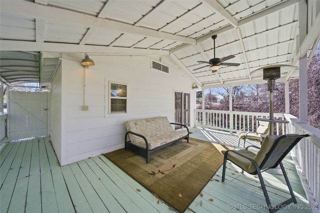 1026 Valley Drive, Sand Springs, OK 74063