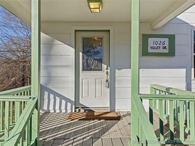 1026 Valley Drive, Sand Springs, OK 74063