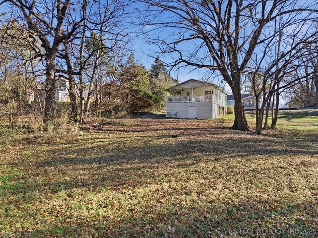 1026 Valley Drive, Sand Springs, OK 74063