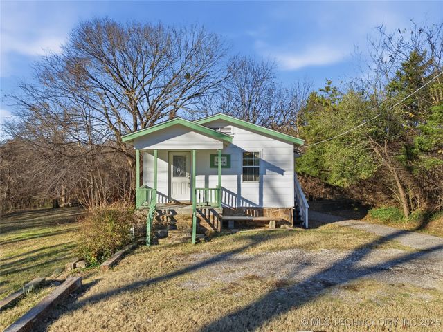 1026 Valley Drive, Sand Springs, OK 74063